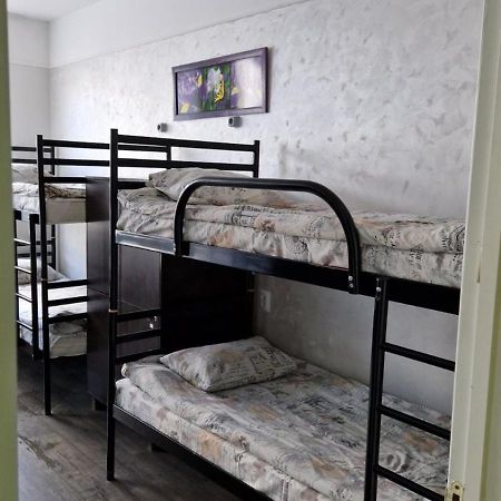 Art Galery Hostel Львов Экстерьер фото